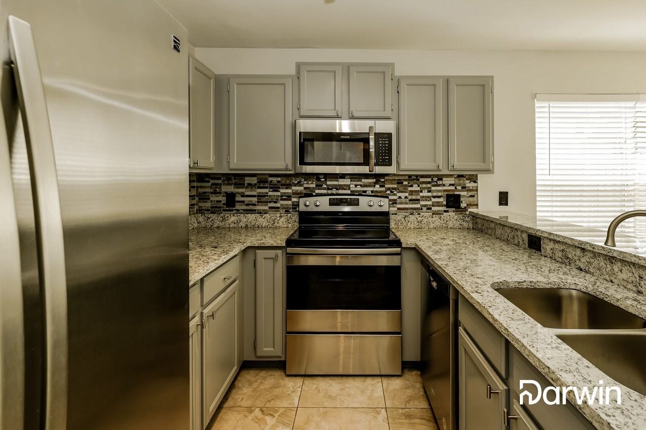 10538 Huntridge Rd - Photo 2 of 14