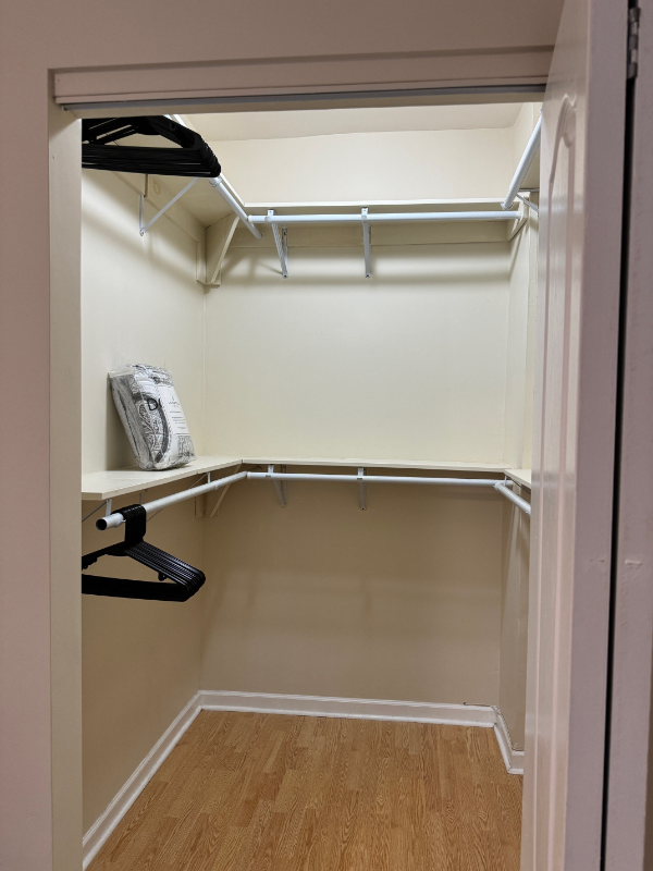 409 Herr St - Photo 3 of 33