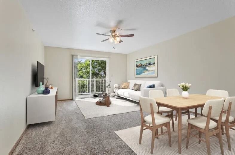 Gateway Plaza Apartments - Photo 5 of 5