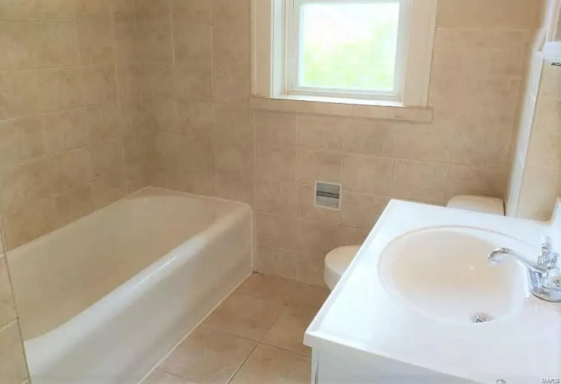 8301 Ardsley Dr #A - Photo 5 of 13