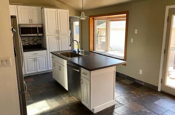 5738 W Canyon Ave - Photo 2 of 14