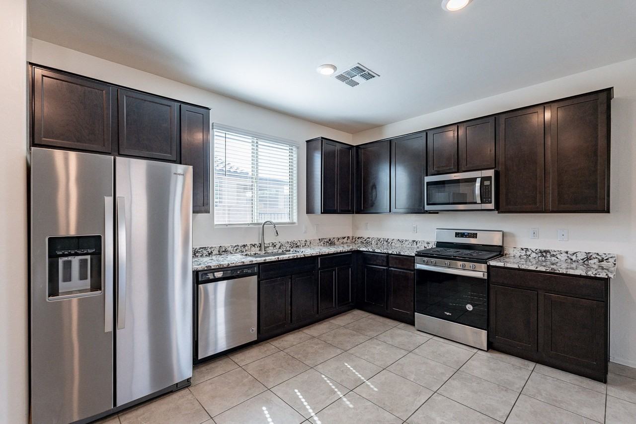 908 W Calle Sucre #NA - Photo 3 of 37