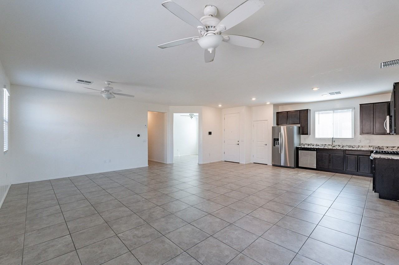 908 W Calle Sucre #NA - Photo 7 of 37