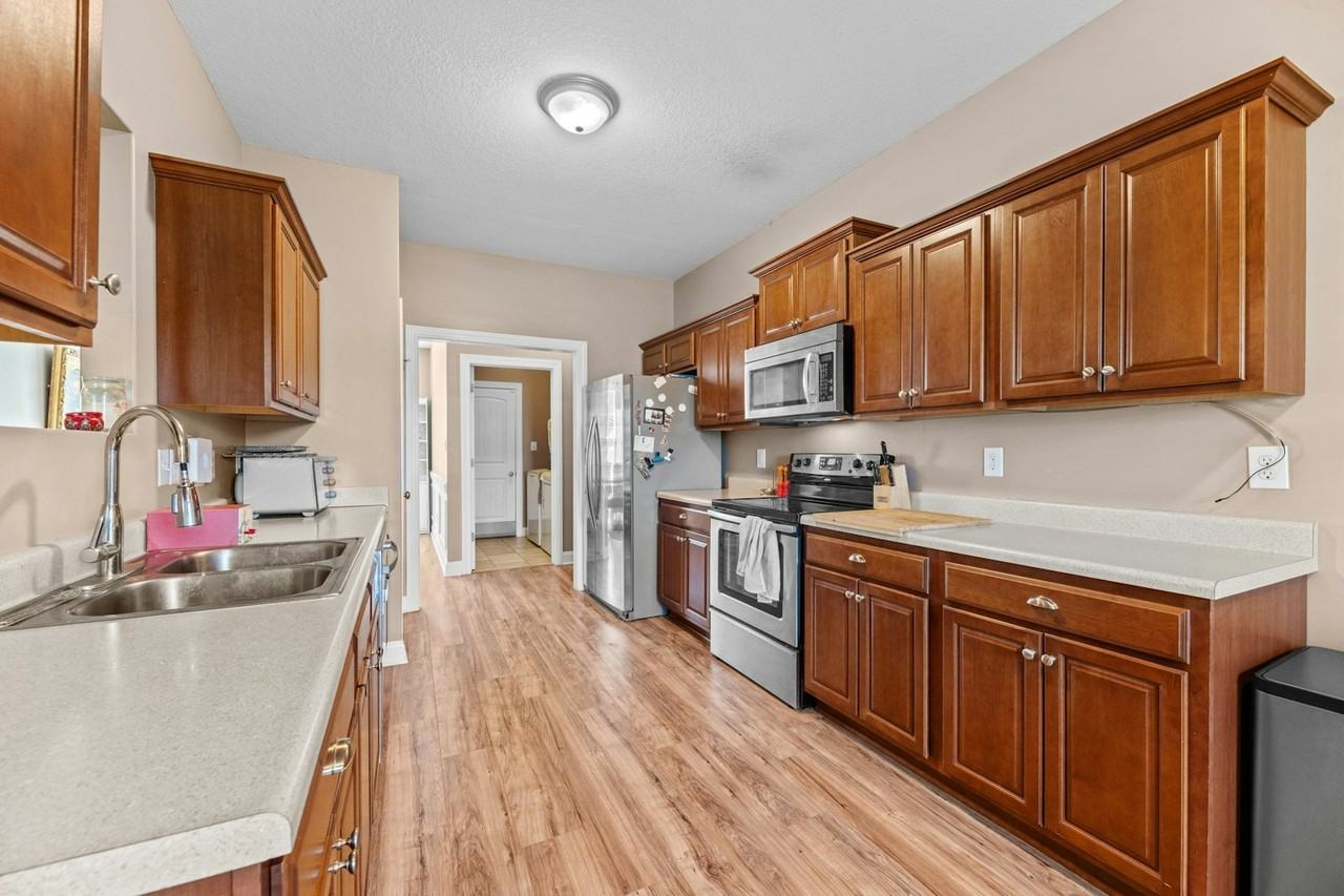 3234 Austin Avenue - Photo 3 of 46