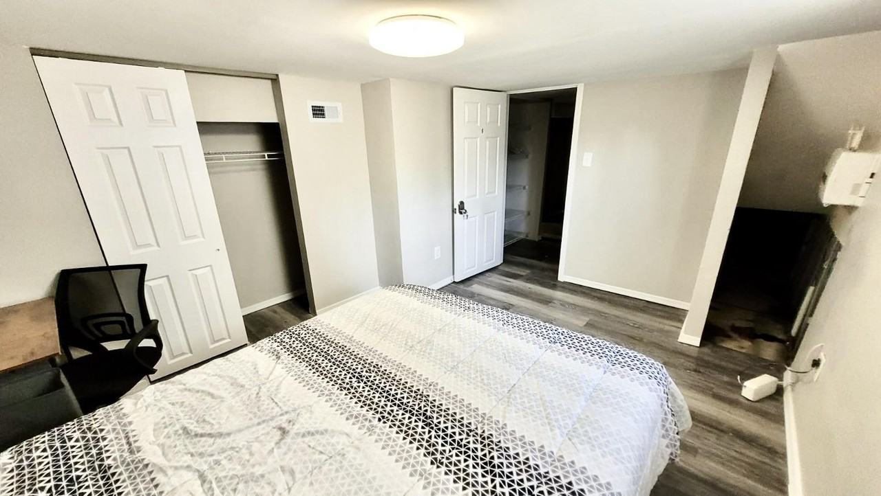 Erdman Ave - Photo 5 of 11