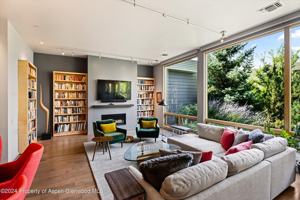 featured image of 102 Evans Rd #103