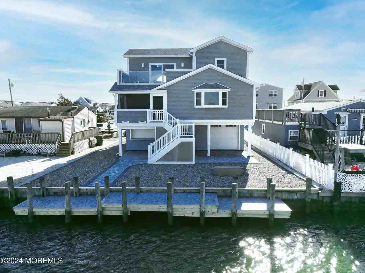 406 Kingfisher Rd - Photo 3 of 32