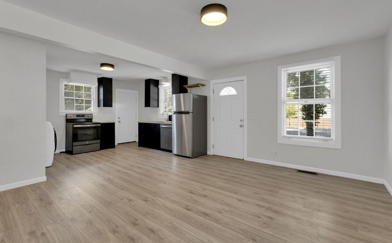 3108 Lealand Ln #A - Photo 2 of 24