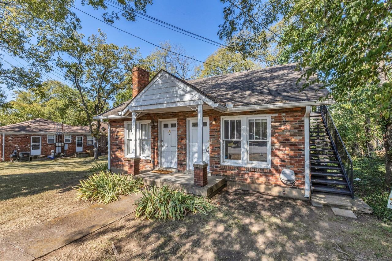 605 Park Cir - Photo 4 of 27