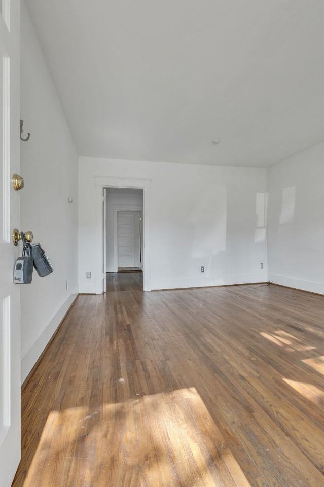 605 Park Cir - Photo 6 of 27