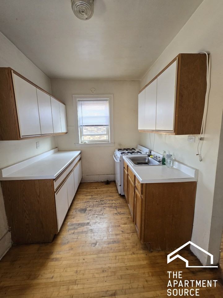 1368 West Estes Avenue #1N - Photo 3 of 16