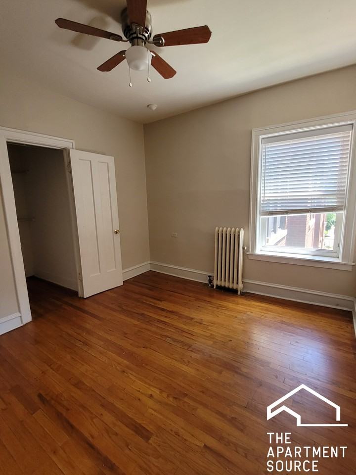 1368 West Estes Avenue #1N - Photo 7 of 16