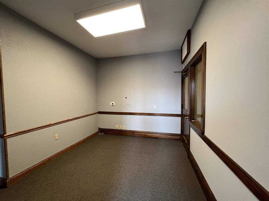 252 S Central Ave #21 - Photo 3 of 12