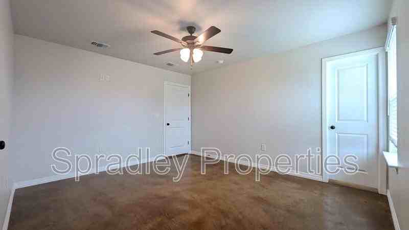 1007 Sparrow Cv Unit B - Photo 4 of 9