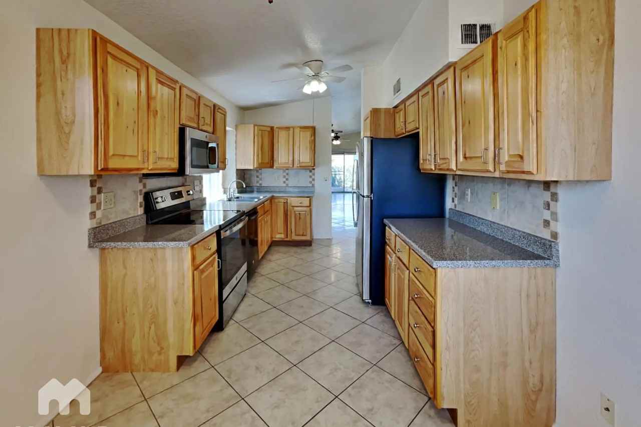 5230 W Wood Owl Dr - Photo 3 of 30