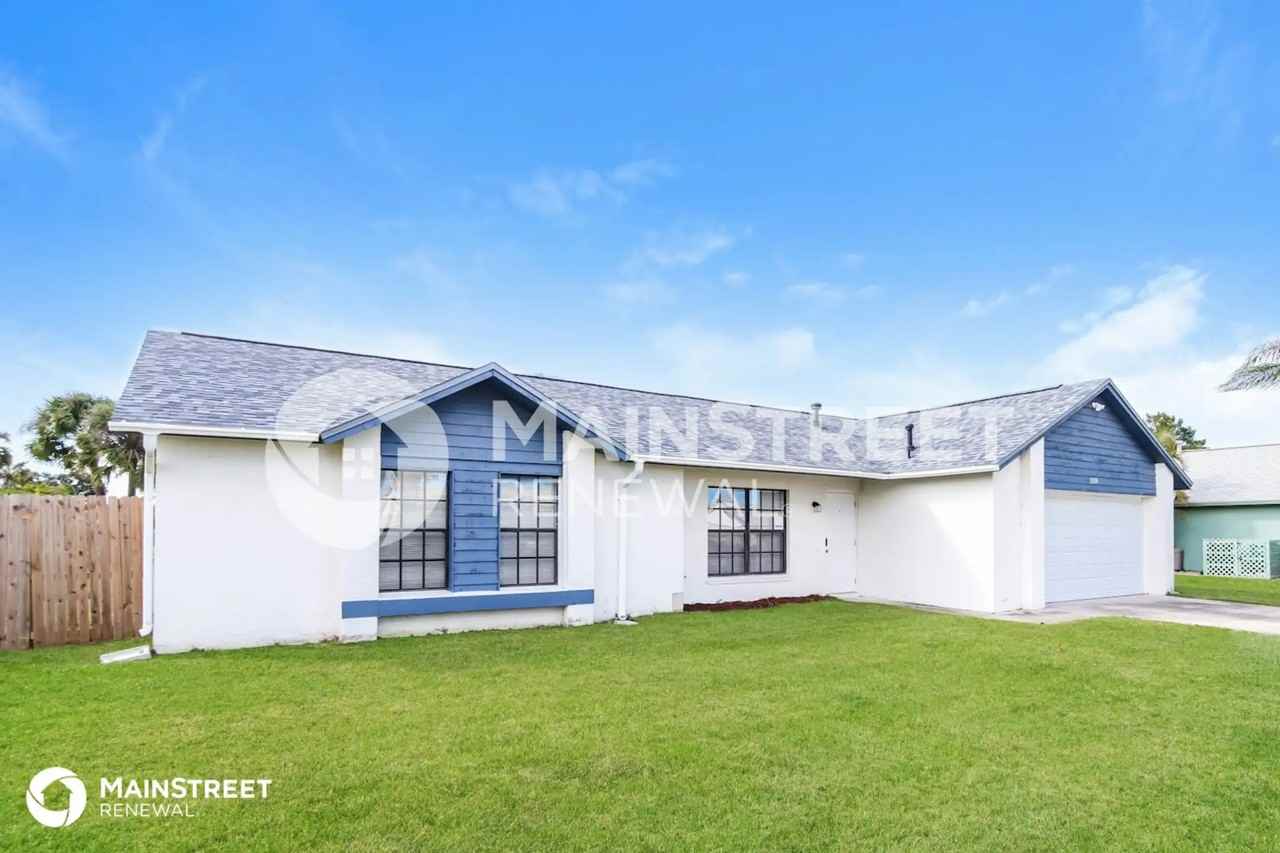 2570 Nobility Ave - Photo 3 of 16