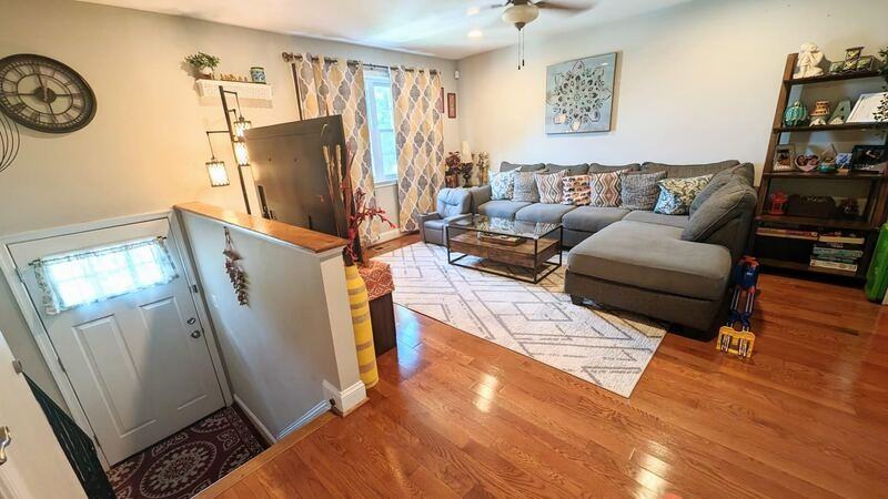 7 Summit Green Ct - Photo 3 of 40