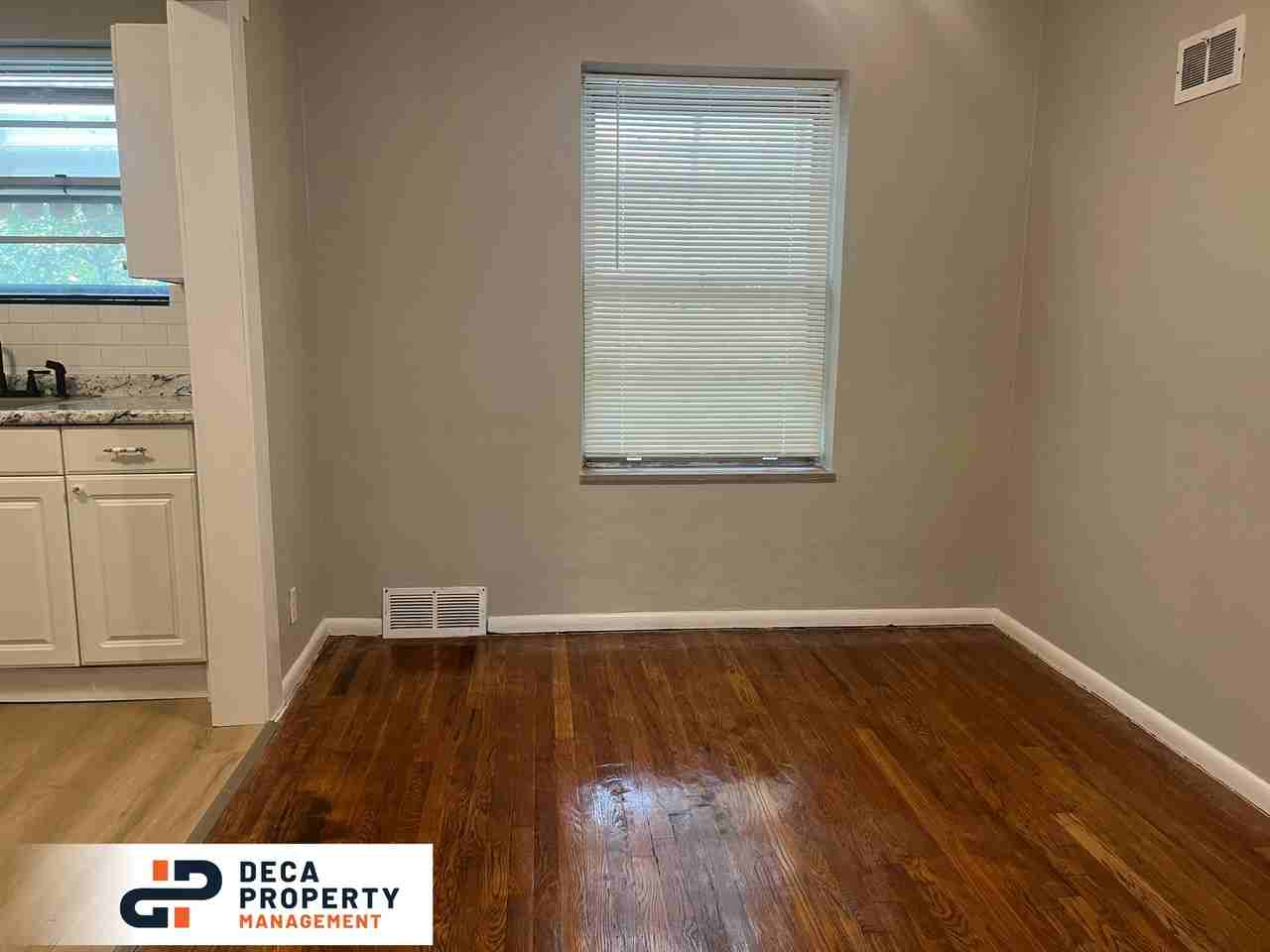 3955 Jamieson Ave - Photo 2 of 19