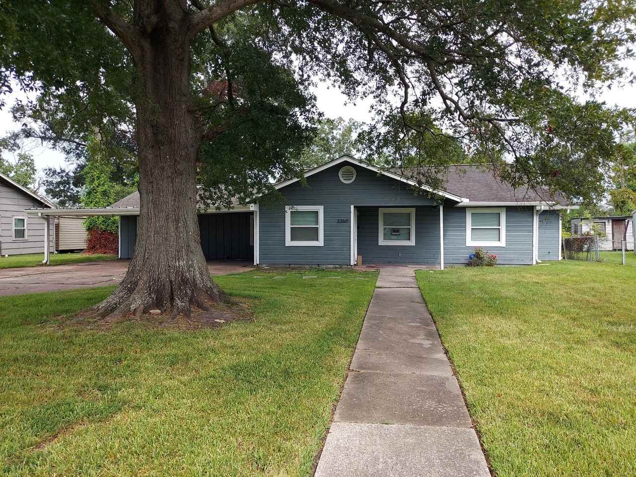 3360 Minglewood Dr - Photo 2 of 21