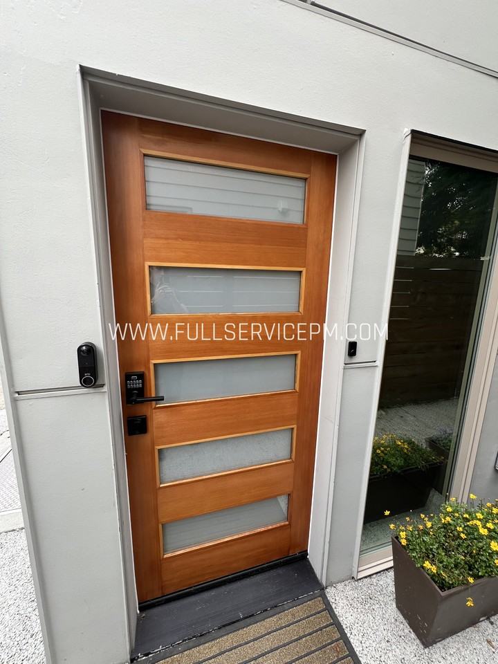 4304 26th Ave Sw - Photo 2 of 39