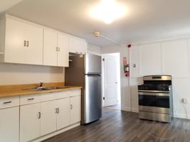 featured image of 10 Bettez St