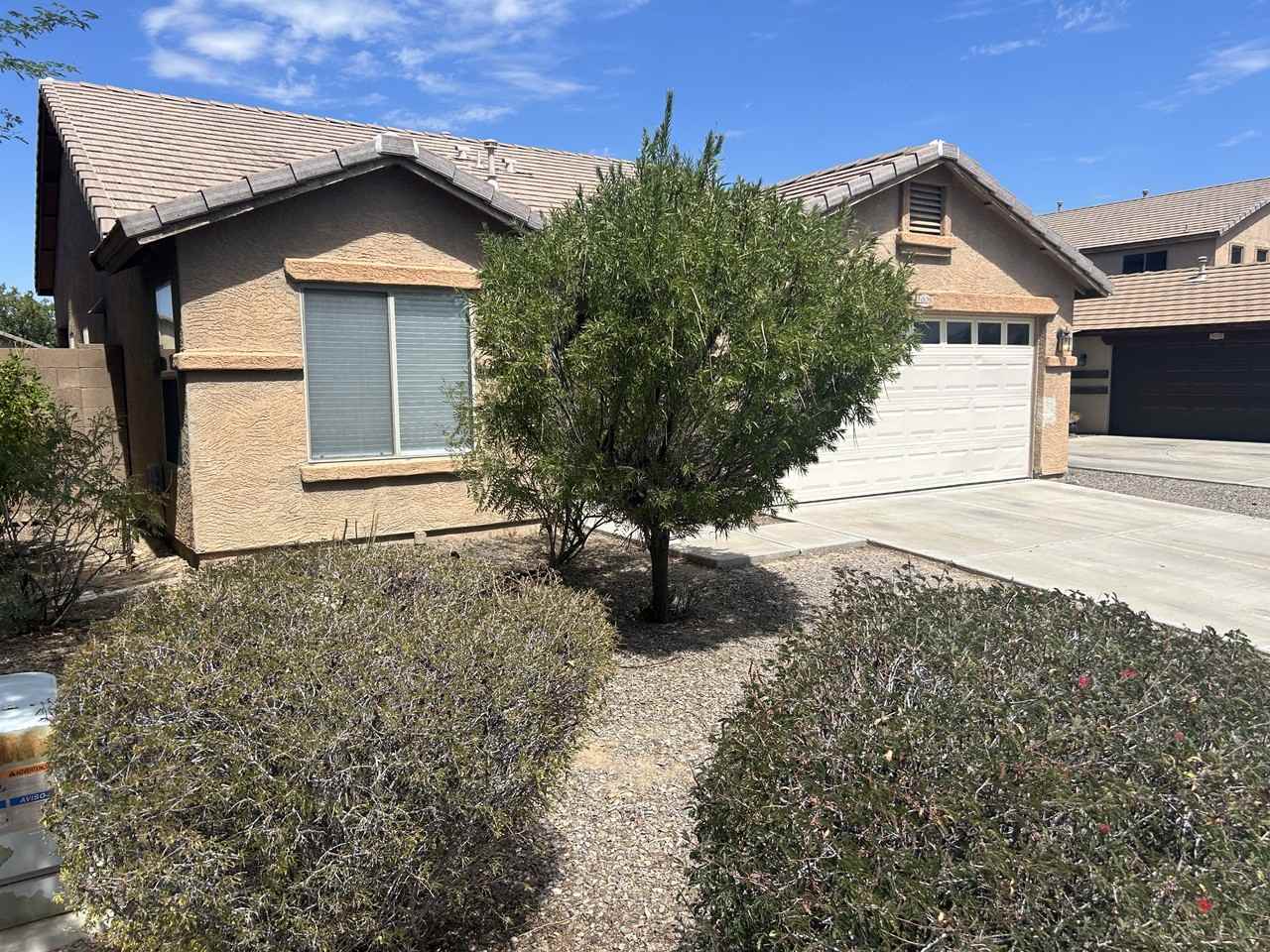 7028 S 46th Dr - Photo 2 of 41