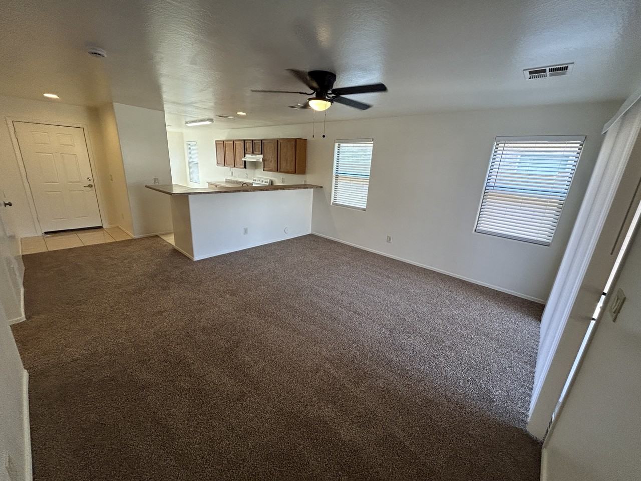 7028 S 46th Dr - Photo 6 of 41