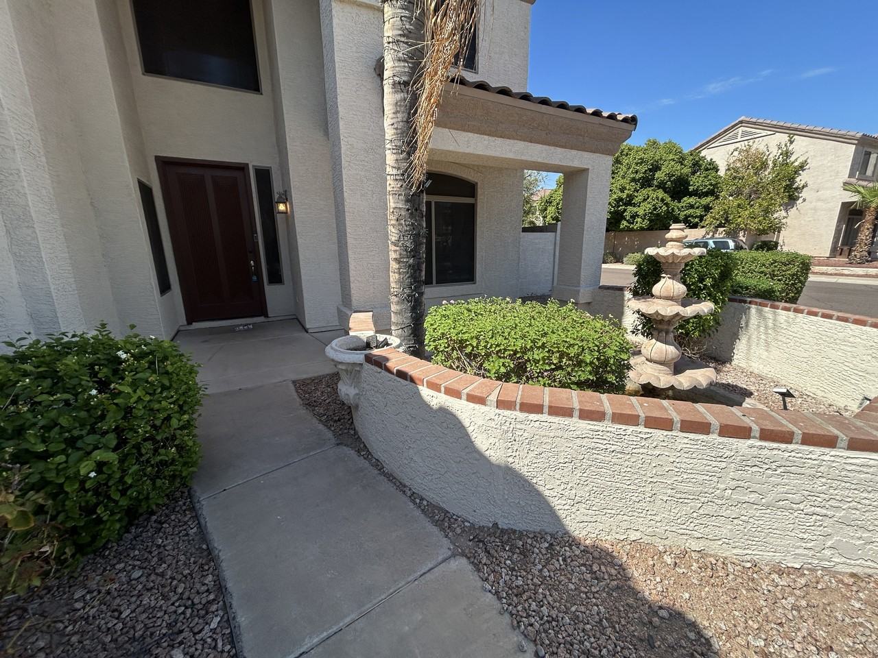 1090 W Longhorn Dr - Photo 3 of 50