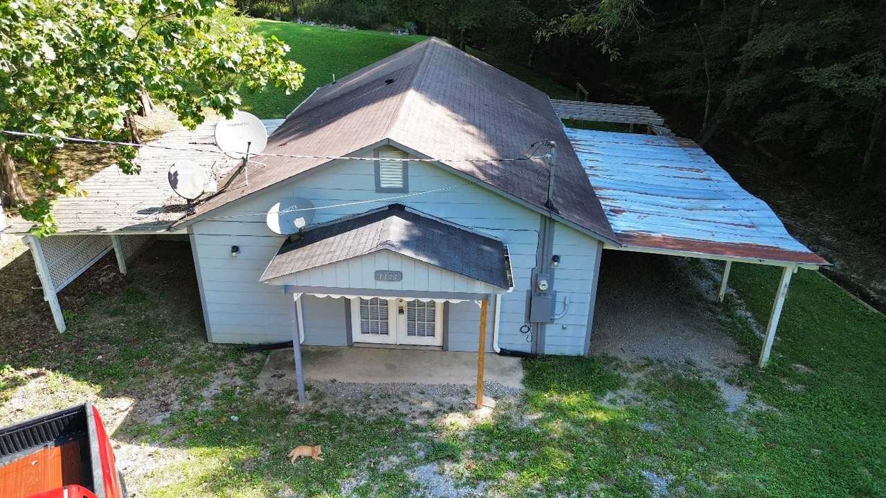 1174 Je Sartain Rd - Photo 2 of 20