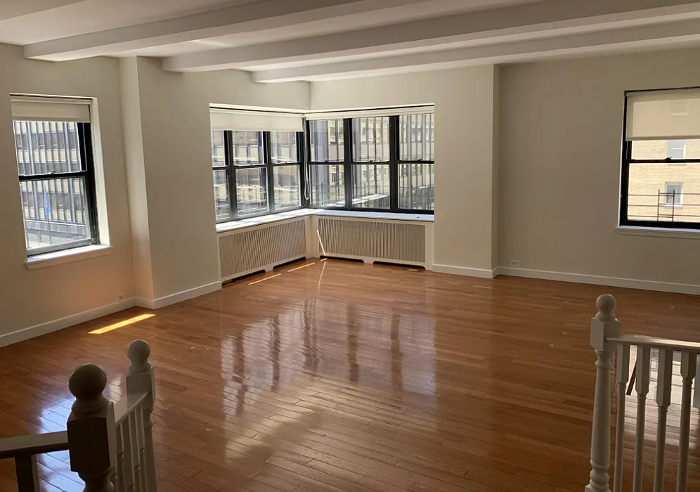 1044 1st Ave #6K - Photo 3 of 11