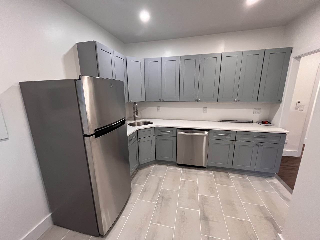 9108 110th St #2 - Photo 2 of 11