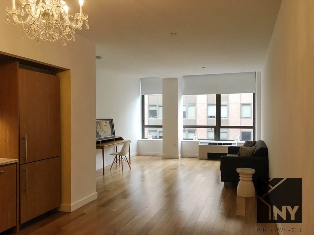 Wall St #1716 - Photo 6 of 8