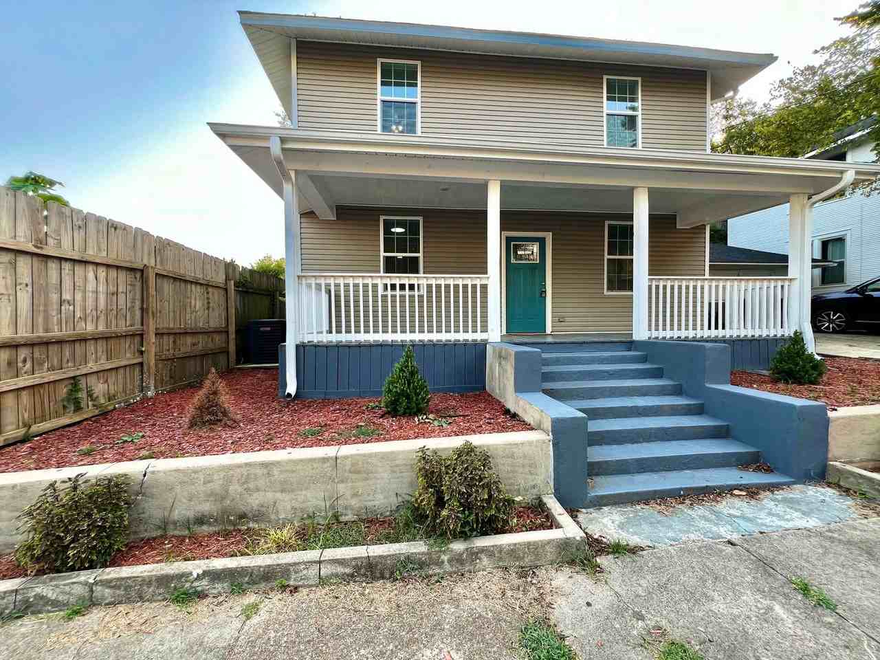 319 Hazel St - Photo 2 of 50
