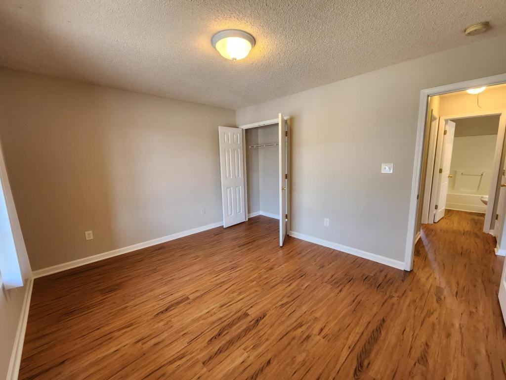 1015A W Shockley Ferry Rd - Photo 3 of 14