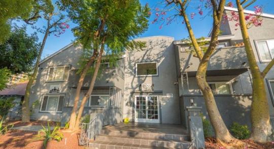 090 - 400-420 Oakland. 2 of 4