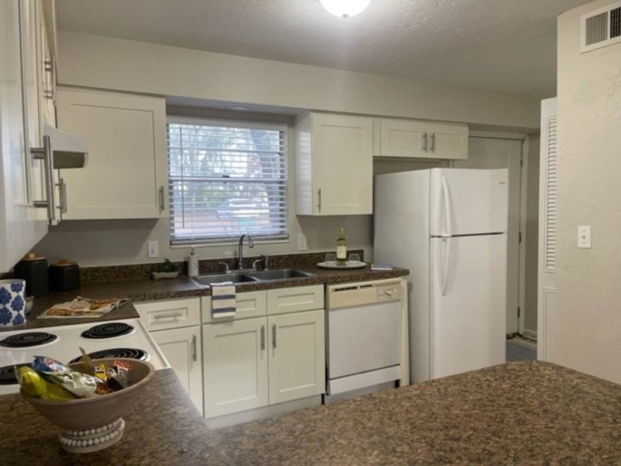 Cypress Villas | 1 & 2 Bedroom Apartments in Gainesville, FL - Photo 5 of 8