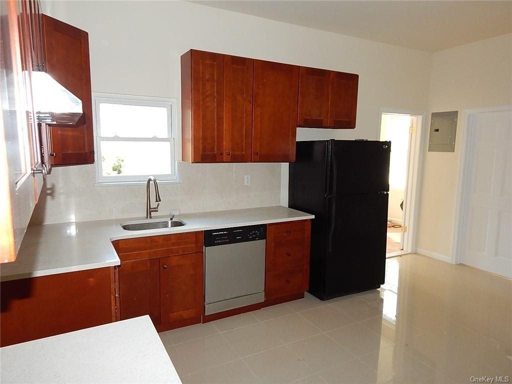 63 Orchard St - Photo 2 of 4