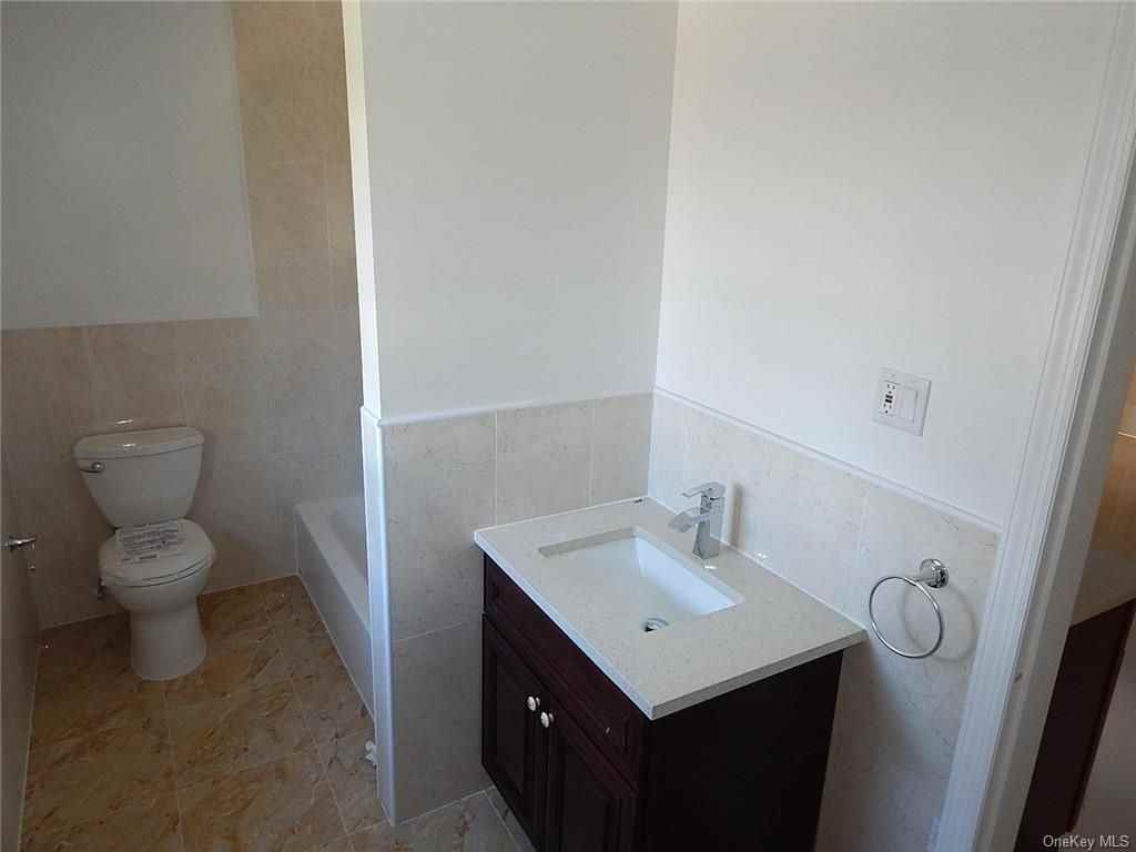 63 Orchard St - Photo 3 of 4