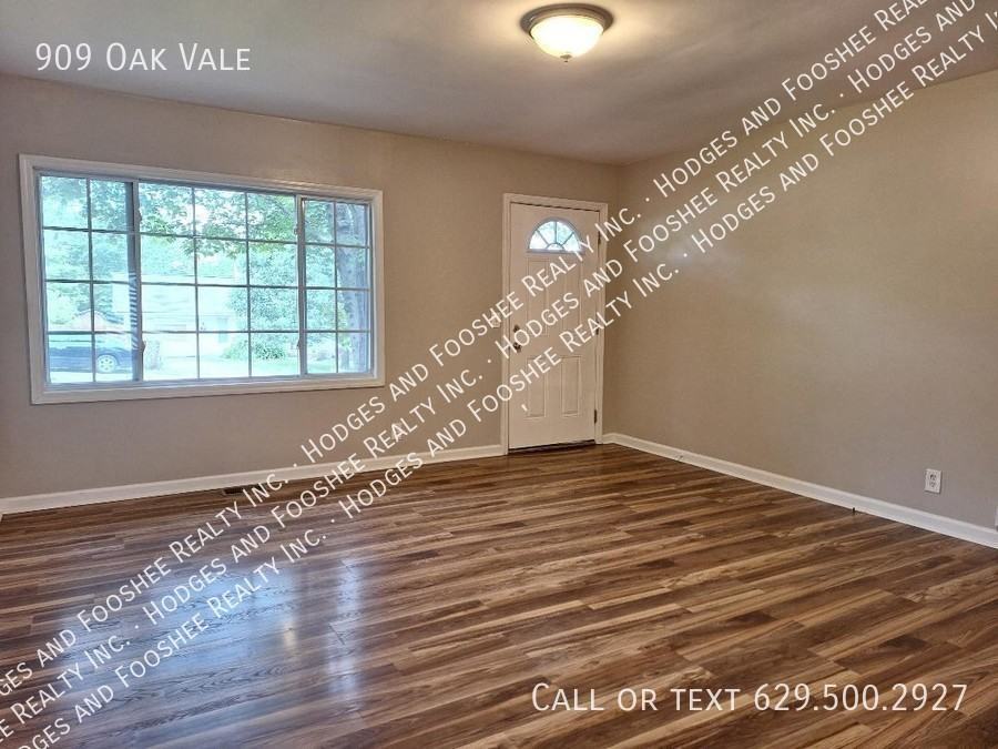 909 Oak Vale - Photo 6 of 13