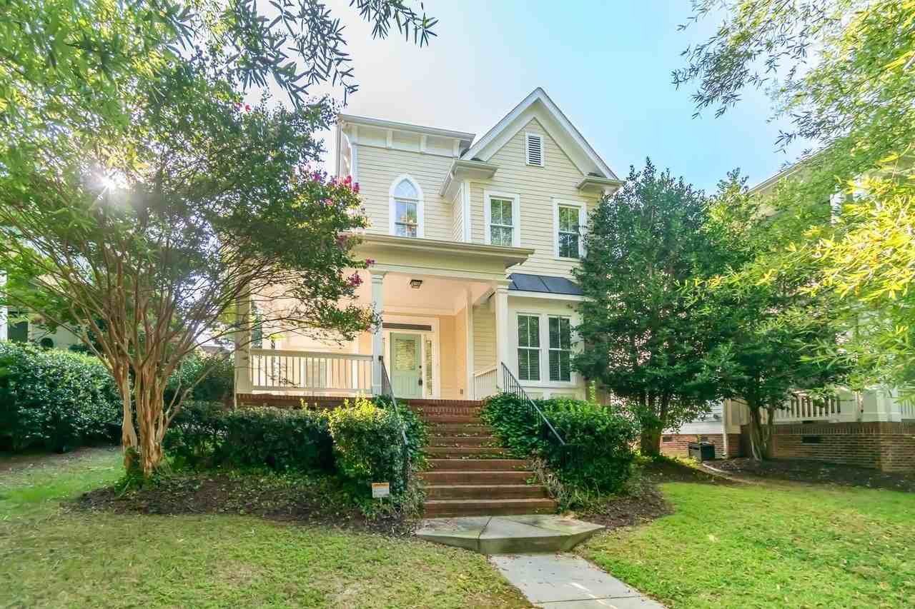 742 Revival Row - Photo 2 of 32