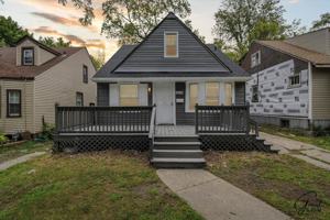 featured image of 18182 Heyden St