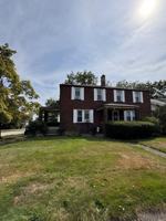 featured image of 453 E Kline St