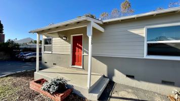 featured image of 125 Casa St