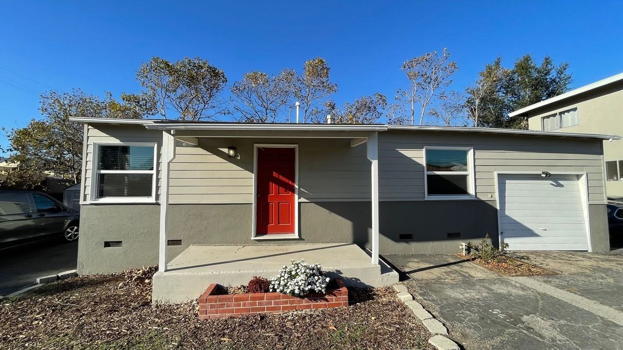 125 Casa St - Photo 2 of 16