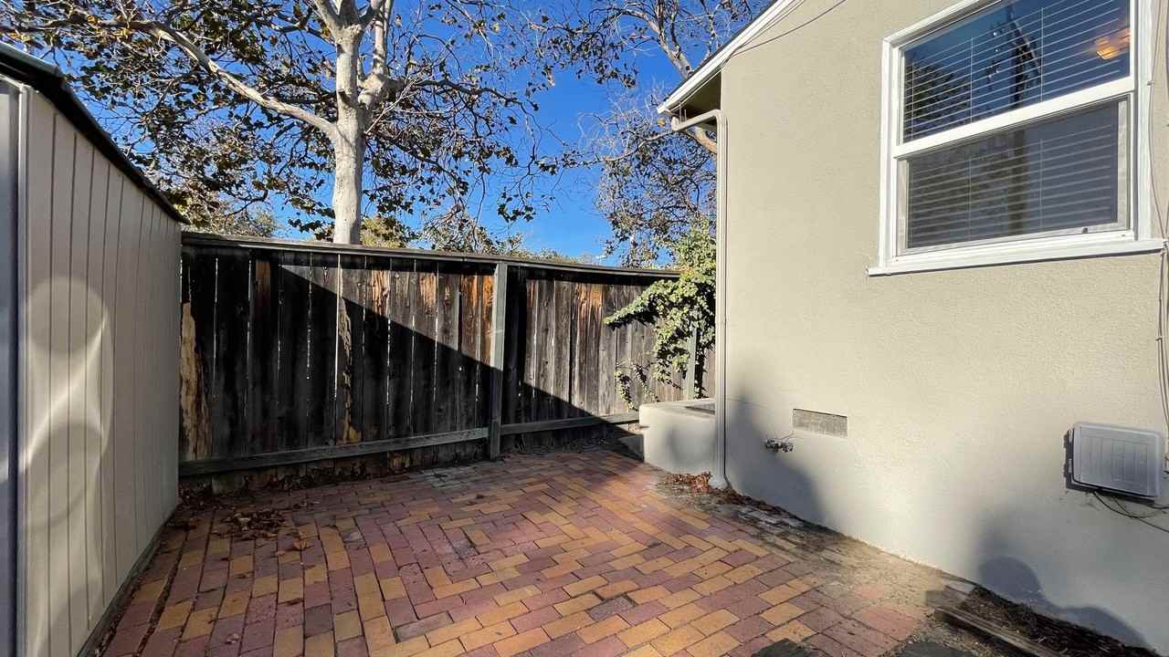 125 Casa St - Photo 3 of 16