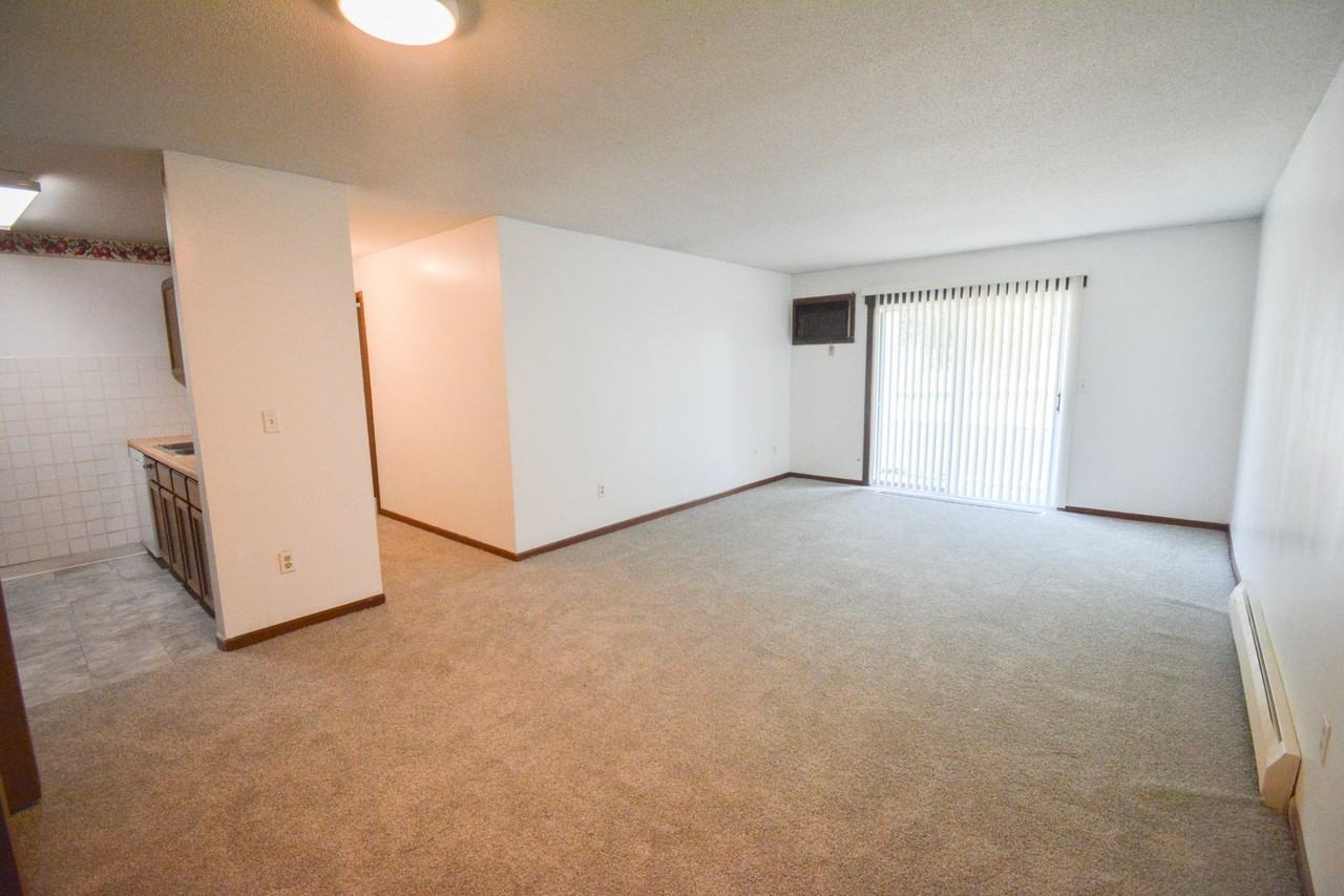 2312 Valleyhigh Dr Nw #F105 - Photo 2 of 10