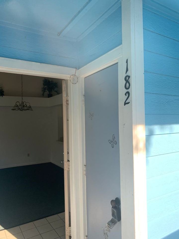 2719 N Poinciana Blvd - Photo 2 of 17