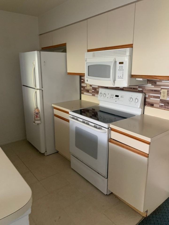 2719 N Poinciana Blvd - Photo 2 of 17