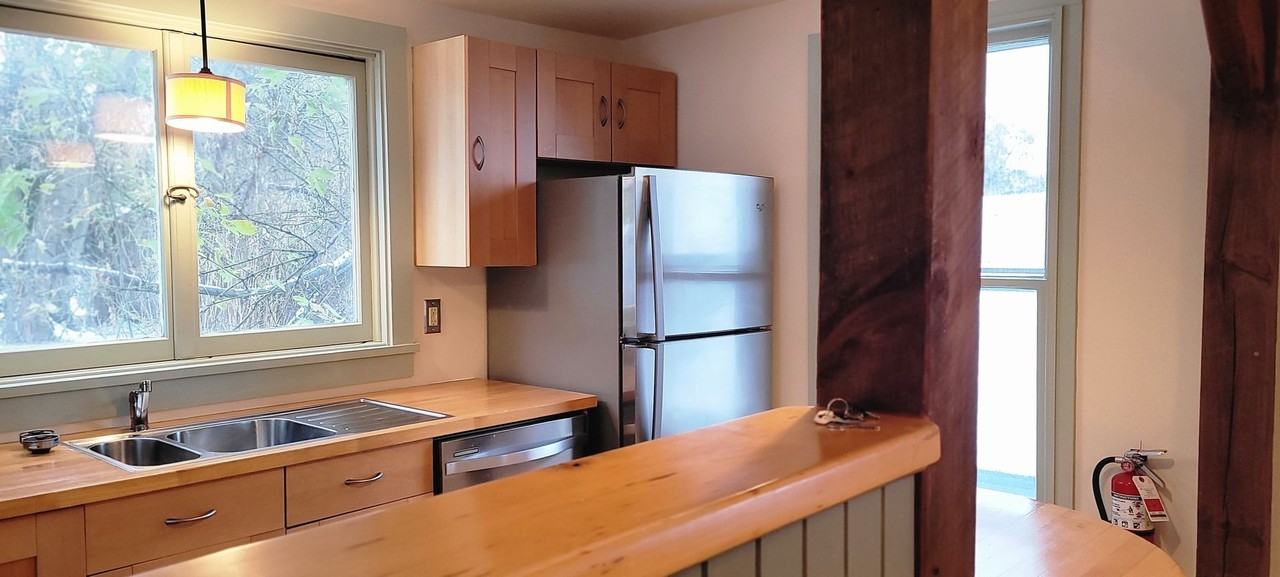 24 W Main St - Photo 5 of 20