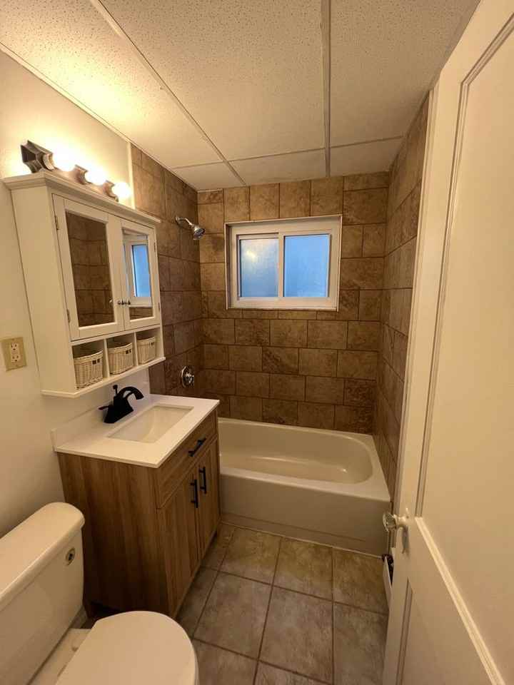 416 Oakland Ave #5 - Photo 3 of 21